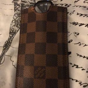 pics measures 12 inches long and 8 incheswide